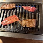 神楽坂 たれ焼肉のんき - 焼く