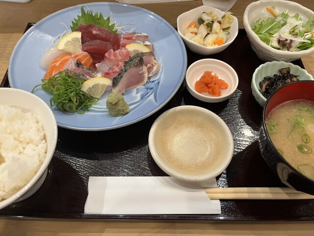 Seafood Sakaba Uotake