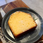 EINS coffee - レモンケーキ