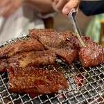 炭火焼肉ホルモンさわいし - 