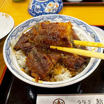 新玉亭 - 香ばしく焼き上げられた鰻