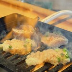 天満 カウンター焼肉 うしすき - テッチャンとミノ