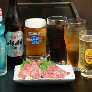 鉄板焼きに合うお酒が充実！お得なボトルキープもございます