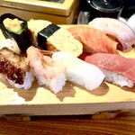 日本海すし - 「上にぎりB」(税込1.000円) ネタが大きい！