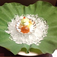 たか田八祥 - 先付け（雲丹の煮凝り、蓮根のとうふ）