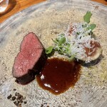 luogo - 岐阜飛騨牛内腿　炭火焼き　いちじく