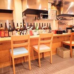 かわしま - 厨房前のカウンター席。