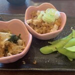 自然薯とそばの店 高尾の桜 - おつまみ３点盛り