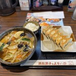 五味八珍 川島田店 - 五目らーめんと餃子のセット　¥1,034