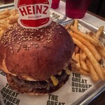 THE GREAT BURGER STAND - 