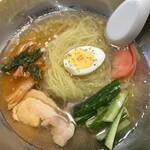 焼肉苑 - 盛岡冷麺　750円　　◯◯舎に引けを取らない美味しさ