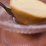 焼肉苑 - オレンジの皮も食べれそう？