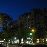 Els 4 Gats - 夜10時なのに明るい空
            こんな綺麗なコバルトブルーの空は嘗て見たことがない