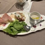 サポーレ - 前菜3種、じゃがいもスープ、生たこマリネ、生ハムいちじく