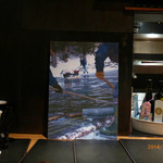 リストランテ・ヒロソフィー 銀座 - 徳次郎の天然氷を作っている写真