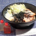 油そば・まぜそば ロマン - 半熟玉子油そば