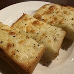 宮田屋 - 料理写真:チーズトースト
