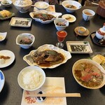 割烹の宿 美鈴 - 朝ごはん