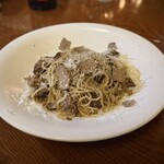 RIGOLETTO　WINE　AND　BAR - ■仙台牛とサマートリュフのカチョ・エ・ぺぺ ¥2.420