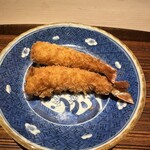 室町 唯 - 