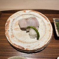室町 唯 - 