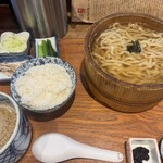 炭火焼濃厚中華そば 威風堂道 - 