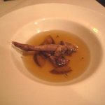 アル・ケッチァーノ - 立川の鳩とゴボウのすんだスープ