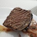 ビストロ ダイア - コンビーフのように、牛の繊維がバラッとなる感じで、素晴らしかったです