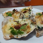 ビストロ ダイア - 牡蠣のチーズグラタン