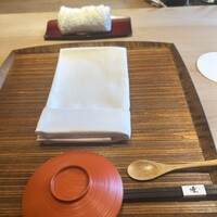 室町 唯 - 