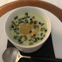 デュ・ヴァン・ハッシシ - 枝豆のヴィシソワーズ