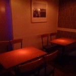 ココット - テーブル席(4席×3台)