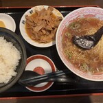 新来軒 - 料理写真: