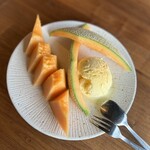 牡蠣屋 Wine&Sake 居酒屋 - 