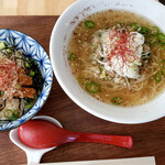 大衆食堂 中華そばとおコメの店 メシケン。 - これがお気に入りだったのよ～♡ 和風カツ丼＆青唐辛子坦々麵