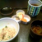 つる幸 - 炊き込みご飯、赤だし