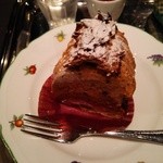 サロン・ド・テ オ・グルニエ・ドール - 『パリブレスト』！アーモンドの香ばしさ、コク、旨味が…ギュッ！！と詰まっているって感じ～！！＼(◎o◎)／！！
      