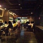 サロン・ド・テ オ・グルニエ・ドール - 『PATISSERIE AU GRENIER D'OR』さんの店内の様子（入口側から）～♪(^o^)丿