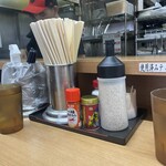 葛西 めんや - 卓上