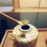 田傳 - 山椒です。キッチリ栓がされているので、香りが良いです。