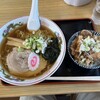 ラーメン とらじ食堂 - とらじ定食 中華そば(正油)・モツライス　¥950