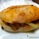 パン工房 風見鶏 - 台湾夜市胡椒餅風（\500）