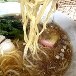 和風ラーメン 鈴華 - ストレート中細麺