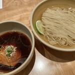 迂直 - 醤油つけ麺1,200円