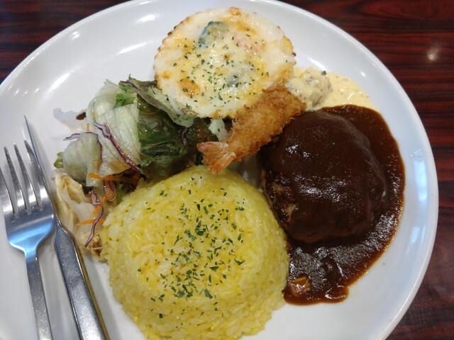 ガスト 大館店 &ndash; 大館のファミレスで手軽に美味しい食事を楽しむ