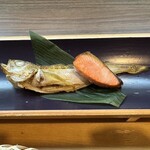 乳頭温泉郷 妙乃湯 - 焼き魚は、はたはたと鮭
