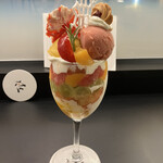 パフェ、珈琲、酒、佐藤 - 