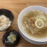 らーめん 八芯 - 今日の昼ごはん