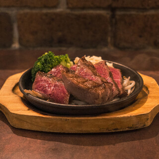 ステーキLOVE 鉄板肉酒場 LOVE&29 京橋店 （ラブアンドビーフ）のご予約