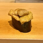 鮨 はしもと - 紫雲丹　厚岸のマルタク水産　てんこ盛りで